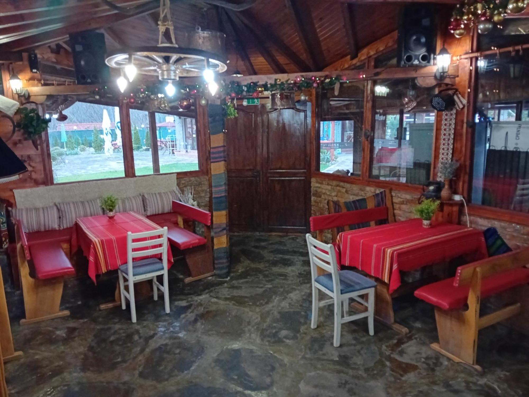 Къща За Гости "Там Край Реката " Slivek Exterior photo